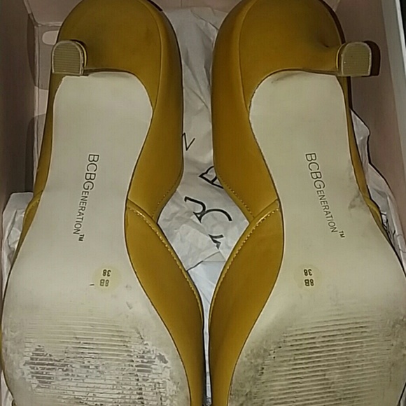 Bcbg yellow open toe heels - Picture 5 of 6